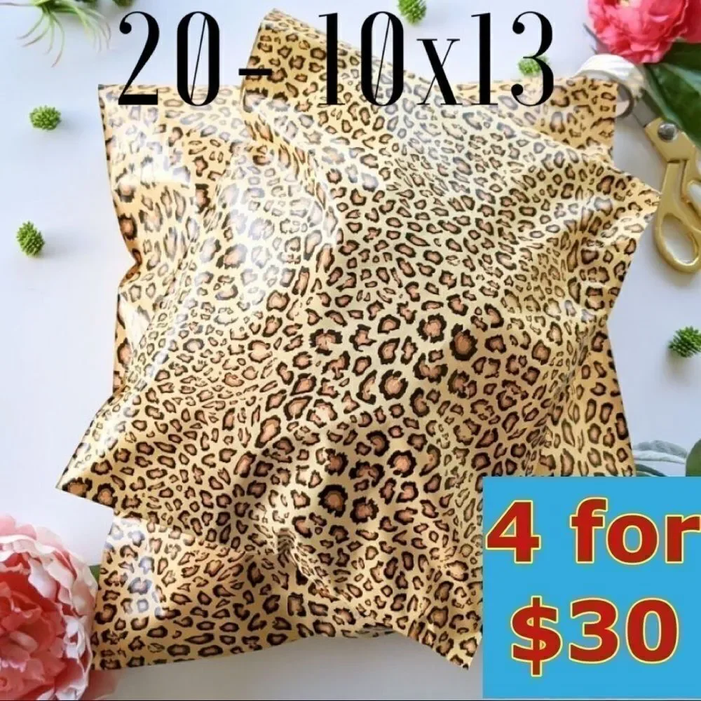 20- 10x13 Leopard Print Poly Mailers